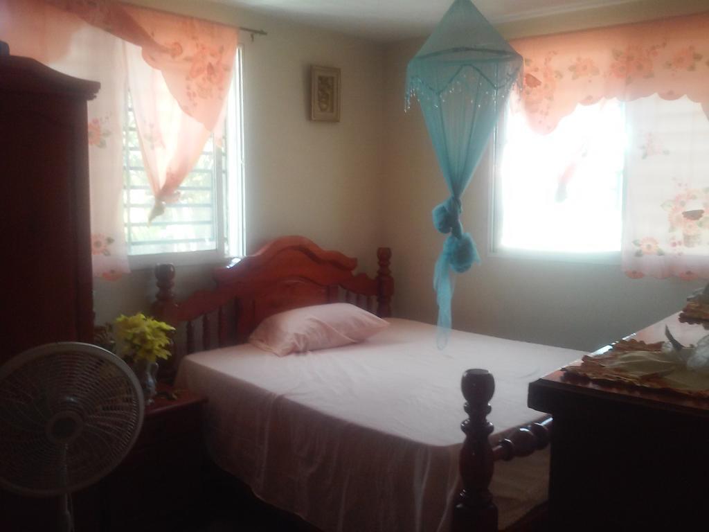 Marcie Guesthouse Port-au-Prince Phòng bức ảnh